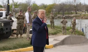 watch-live:-trump-inspects-us-mexico-border-in-arizona-–-washington-examiner