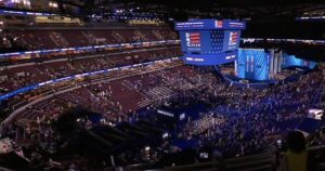 democrat-delegate-robbed-at-gunpoint-in-downtown-chicago-|-the-gateway-pundit-|-by-cristina-laila