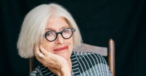 this-woman-secretly-tries-to-stop-war