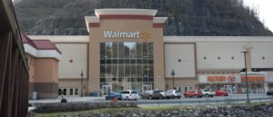 former-walmart-employee-claims-he-was-stabbed-and-then-fired