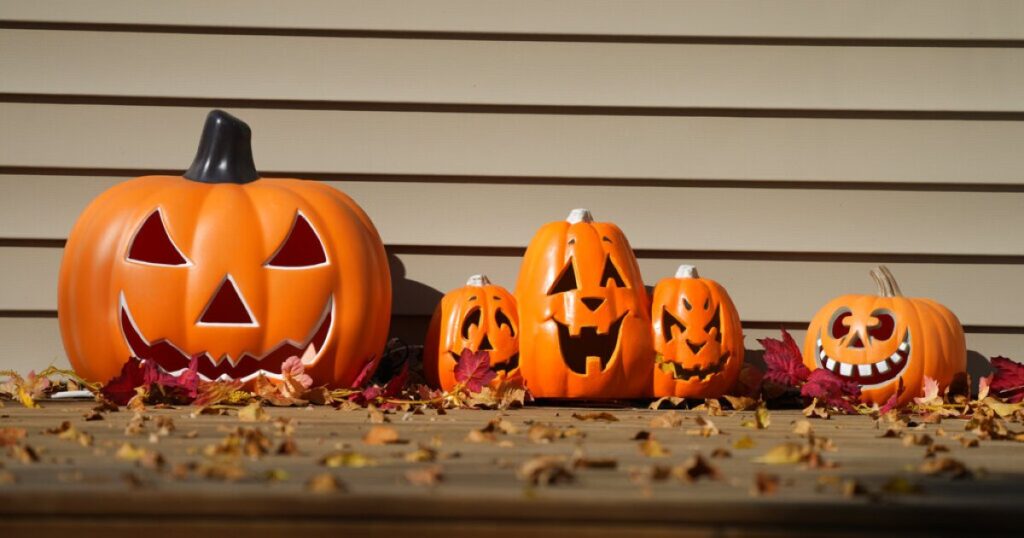 new-orleans-residents-blast-‘appalling’-halloween-decoration-showing-beheaded-jesus