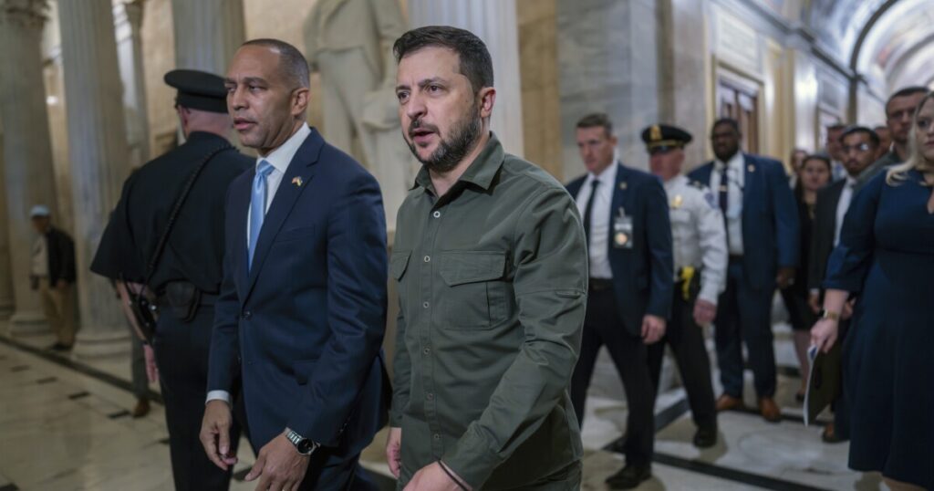 republicans-pen-letter-rejecting-biden’s-request-for-additional-ukraine-aid