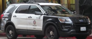 police-release-utterly-horrifying-bodycam-that-involves-naked-man-with-giant-butcher’s-knife