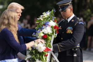 army-backs-up-arlington-cemetery-employee-involved-in-trump-visit-–-washington-examiner