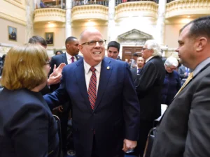 larry-hogan-casts-himself-in-maverick-manchin-mold-for-maryland-voters-–-washington-examiner