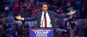 fact-check:-no,-charlie-kirk-did-not-post-image-showing-grindr-taking-up-his-phone’s-storage