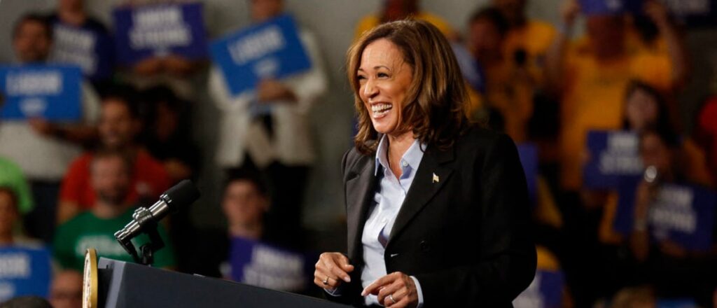 fact-check:-does-a-viral-x-video-show-kamala-harris-saying-she-can-ruin-lives-with-‘the-swipe-of-a-pen?’