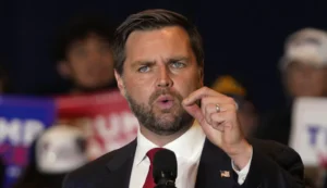 vance-downplays-bad-blood-with-mccain-family-at-arizona-rally-–-washington-examiner