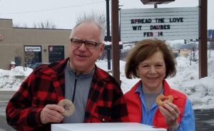 tim-walz-and-minnesota-democrat-senator-tina-smith’s-attempt-to-troll-jd.-vance-in-front-of-bakery-backfires-when-social-media-users-remind-them-of-a-brutal-fact-|-the-gateway-pundit-|-by-cullen-linebarger