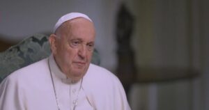 pope-francis-kisses-hand-of-muslim-imam,-declares-all-religions-‘have-a-role-to-play’