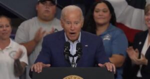 he’s-shot:-biden-begins-shouting-out-of-nowhere-during-speech-in-ann-arbor,-michigan-(video)-|-the-gateway-pundit-|-by-cristina-laila