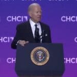 joe-biden-blames-trump-and-republicans-in-congress-for-border-crisis-as-‘never-ending’-line-of-illegal-aliens-storm-eagle-pass,-texas-(video)-|-the-gateway-pundit-|-by-cristina-laila