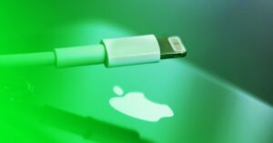 only-three-lonely-products-still-use-apple’s-lightning-connector