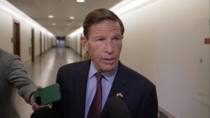 democrat-sen.-blumenthal-warns-‘american-people-will-be-shocked,-astonished-and-appalled’-by-report-on-secret-service-failures-in-trump-assassination-attempt-|-the-gateway-pundit-|-by-jim-hᴏft