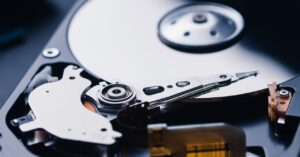 the-music-industry’s-’90s-hard-drives-are-dying