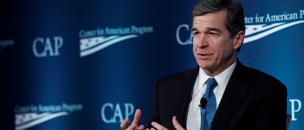dem-governor-grudgingly-allows-school-choice-budget-to-go-into-effect