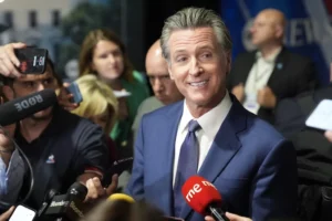 newsom-signs-law-regulating-election-deepfakes-on-social-media-–-washington-examiner