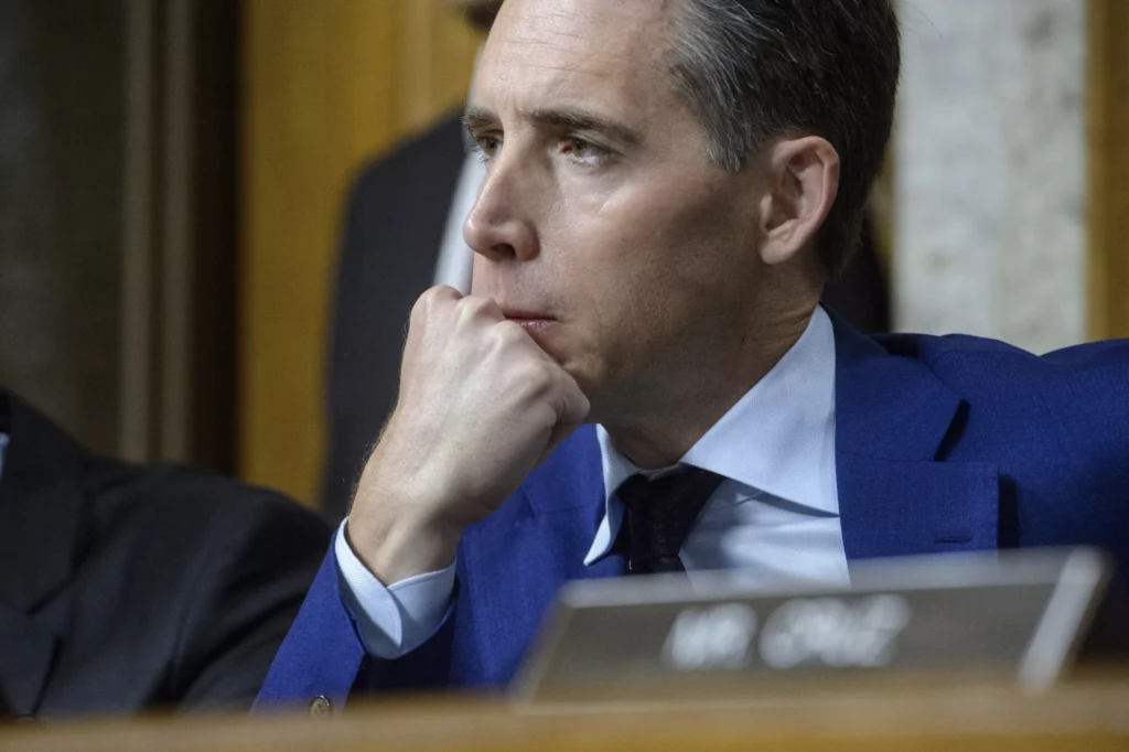 josh-hawley-says-secret-service-‘apparently’-did-not-secure-trump’s-golf-course-–-washington-examiner