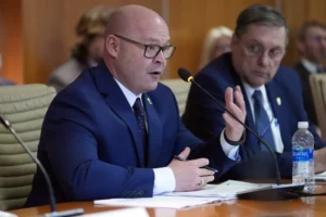 teamsters-president-faces-internal-revolt-over-harris-endorsement-snub-–-washington-examiner