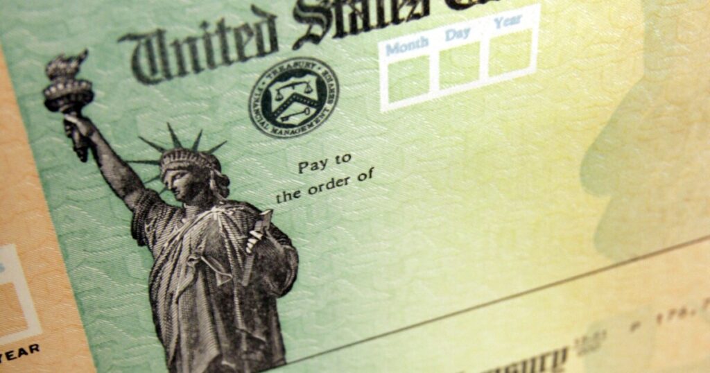 stimulus-update:-direct-minnesota-payments-worth-up-to-$1,300-to-go-out-by-end-of-month