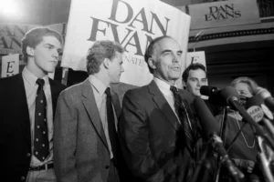 former-republican-governor-of-washington,-dan-evans-dies-at-98-–-washington-examiner
