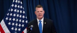 americans-trust-secret-service-less-than-irs-after-trump-shooting,-poll-shows