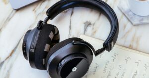 i-tried-these-brain-tracking-headphones-that-claim-to-improve-focus