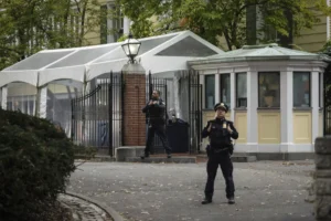 federal-agents-raid-new-york-city-mayor’s-mansion,-seize-his-phone-–-washington-examiner