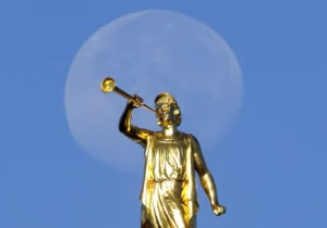 trump-courting-mormons-for-hand-up-in-arizona-and-nevada-–-washington-examiner