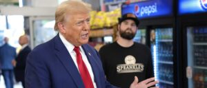 fact-check:-does-donald-trump’s-grocery-store-gesture-violate-electoral-laws?