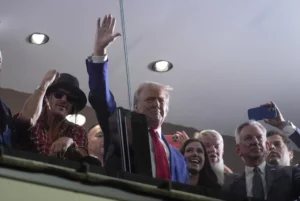 trump-receives-cheers,-huge-ovation-at-alabama-georgia-game-–-washington-examiner