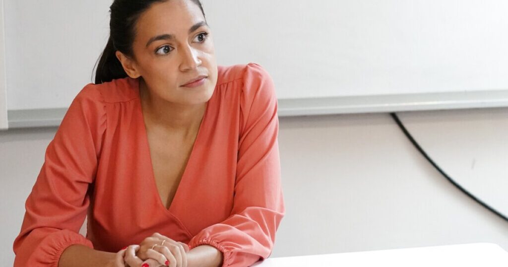 aoc-says-there-is-‘absolutely’-grounds-for-effort-to-oust-mccarthy-from-speakership