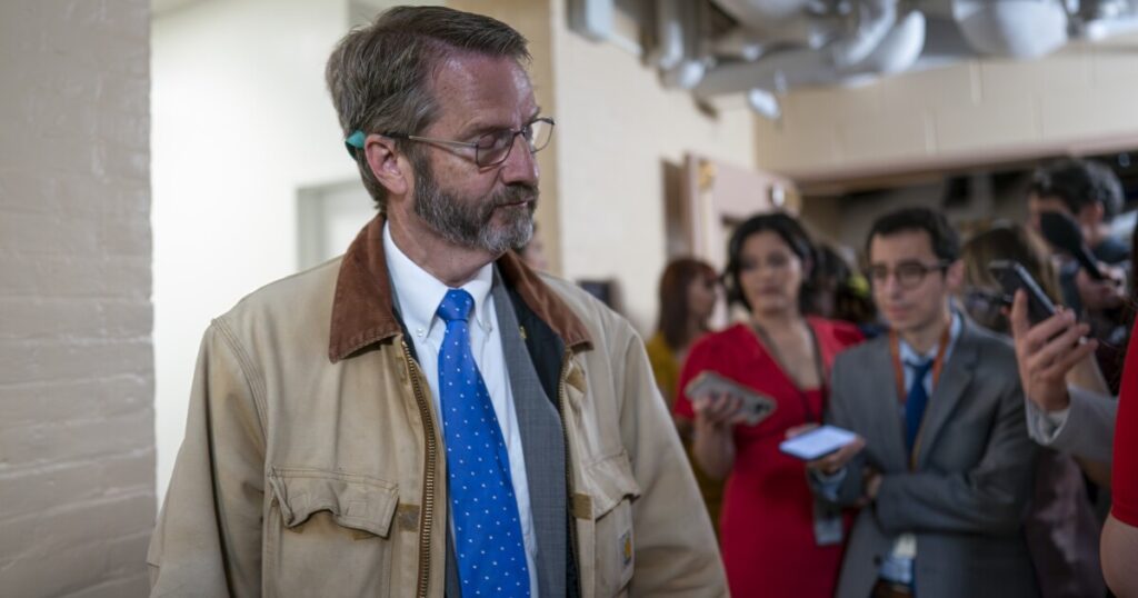 burchett-confirms-he-is-a-‘no’-on-stopgap-funding-measure:-‘our-financial-ship-is-sinking’