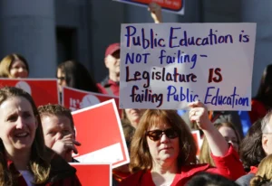dc-teachers-reach-labor-deal-after-months-of-negotiations-–-washington-examiner