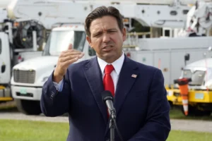 port-strike-‘intentionally’-depriving-hurricane-victims-of-relief:-desantis-–-washington-examiner
