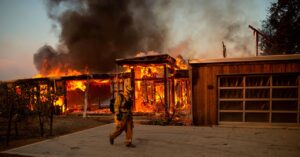 as-wildfires-rage,-california’s-insurance-market-is-in-crisis