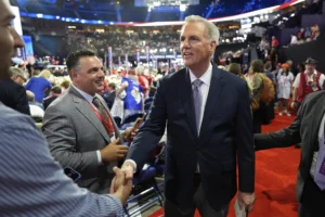mccarthy-says-harris-chose-walz-because-he-reminds-her-of-biden-–-washington-examiner