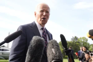 biden-student-loan-plan-back-on-after-judge-lets-restraining-order-expire-–-washington-examiner