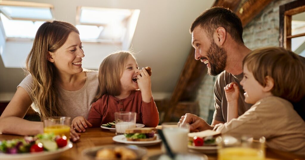 the-benefits-of-two-parent-households-break-liberal-social-‘narratives’:-study