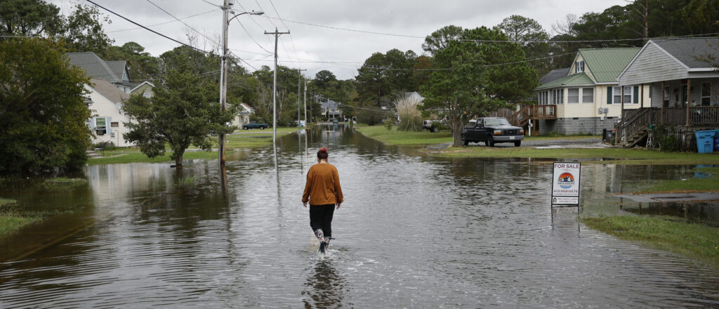 tropical-storm-philippe-hits-the-atlantic-as-ophelia-causes-mass-flooding