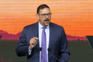 arizona-poised-to-allow-218,000-with-unconfirmed-citizenship-to-vote-–-washington-examiner