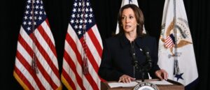 fact-check:-video-of-kamala-harris-talking-about-her-sex-life-on-a-podcast-is-ai-generated