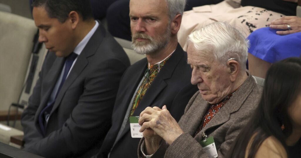 canada’s-house-speaker-apologizes-after-parliament-gave-standing-ovation-to-nazi-veteran