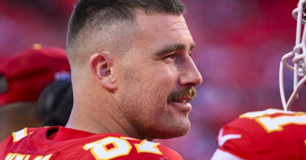 nfl-star-travis-kelce-stars-in-new-pfizer-ad-for-covid-vaccine
