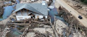 fact-check:-no,-2,000-people-were-not-stranded-in-a-nc-church-for-six-days