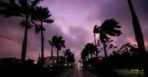 why-hurricane-milton-turned-the-sky-purple