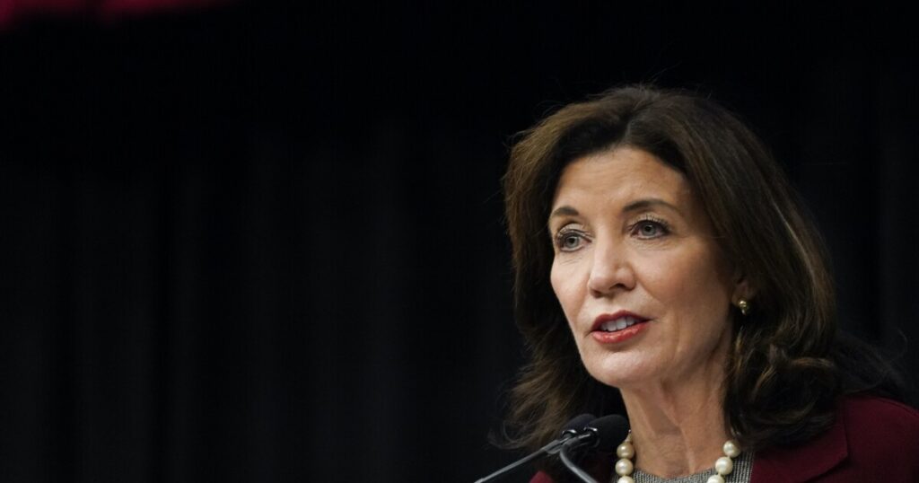 hochul-tells-migrants-not-to-come-to-new-york