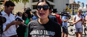 fact-check:-no,-laura-loomer-did-not-wear-a-‘hitler-did-nothing-wrong!’-shirt