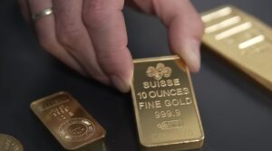 as-gold-prices-hit-new-record-highs,-one-12-page-guidebook-lays-out-the-plain-facts-for-investing-|-the-gateway-pundit-|-by-promoted-post