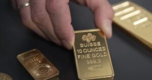 as-gold-prices-hit-new-record-highs,-one-12-page-guidebook-lays-out-the-plain-facts-for-investing